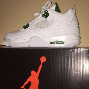 Jordan 4